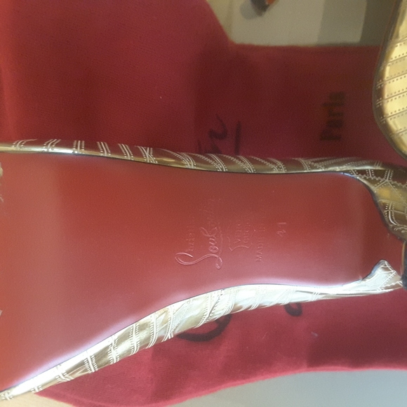 Christian LouBoutin Gold Shoes - Picture 6 of 10